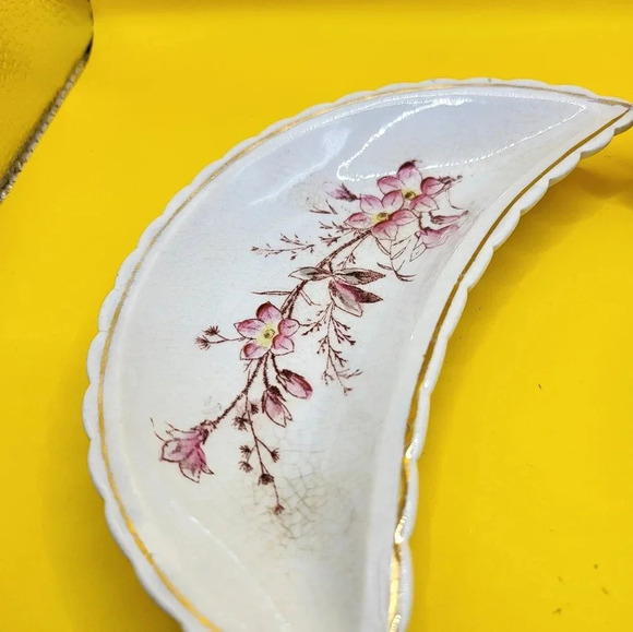 3 Half Moon Crescent Bone Dishes Side Plates Floral Transfer Ware Motif Set - Picture 5 of 6
